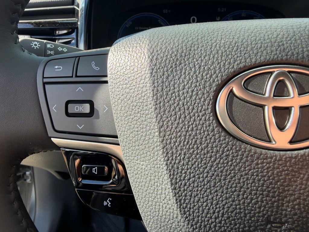 Used 2026 Toyota Camry XSE w/ Premium Package image 19