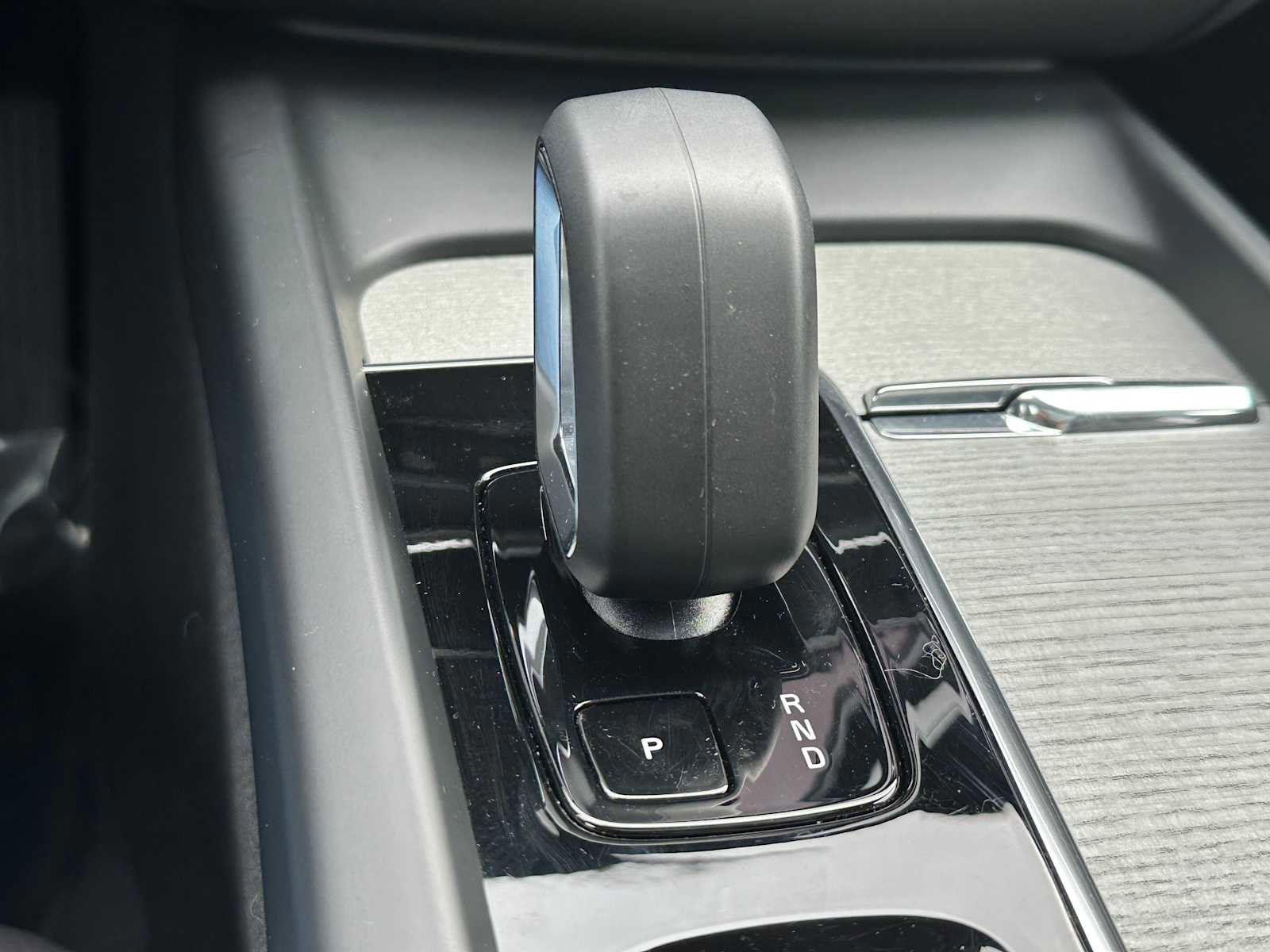 Used 2025 Volvo XC60 B5 Plus w/ Protection Package Premier image 30