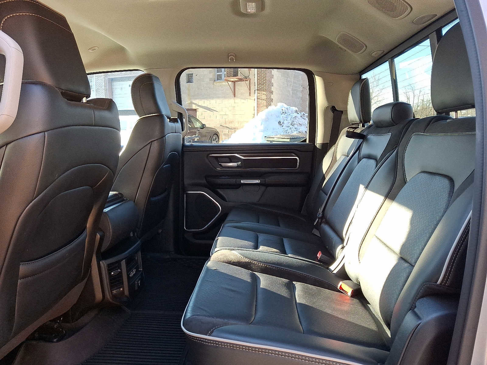 Used 2022 RAM 1500 Laramie image 10