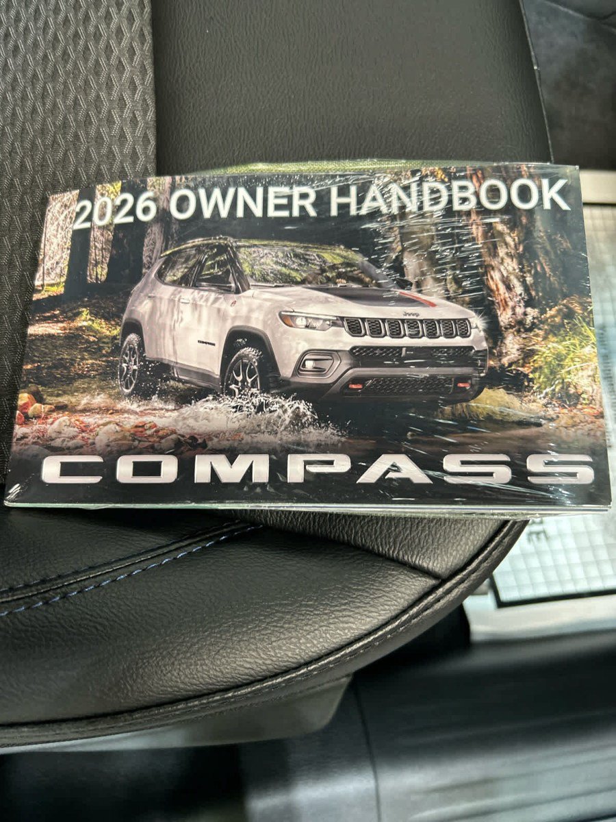 New 2026 Jeep Compass Latitude AWD/4WD image 29