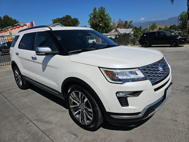 Used 2018 Ford Explorer Platinum AWD/4WD image 2