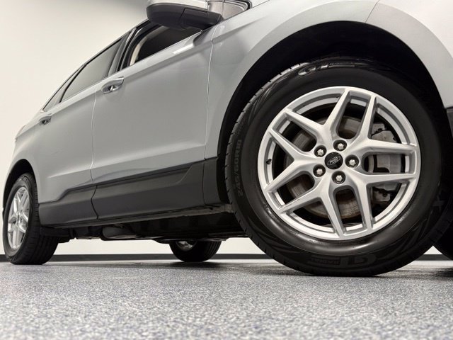 Used 2024 Ford Edge SEL AWD/4WD image 3