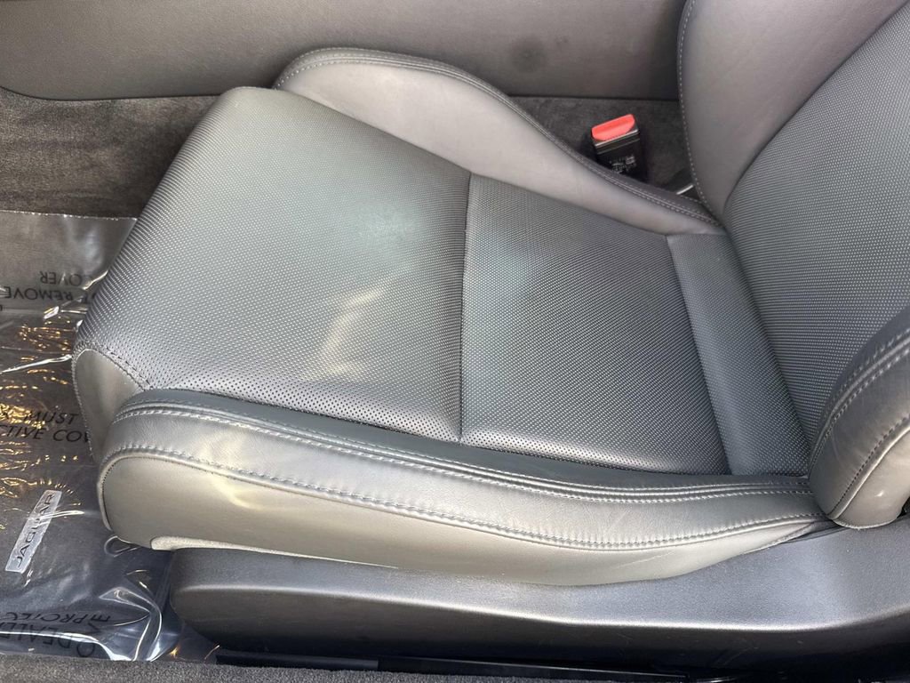 Used 2021 Jaguar F-TYPE R-Dynamic image 19