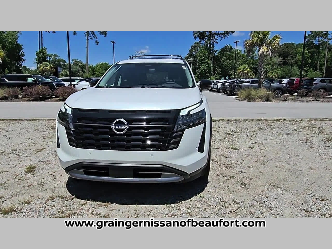 New 2026 Nissan Pathfinder Platinum FWD image 19