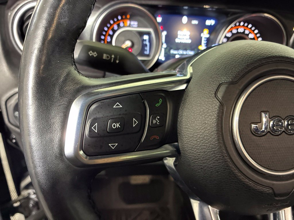 Used 2020 Jeep Wrangler Unlimited Sahara AWD/4WD image 16