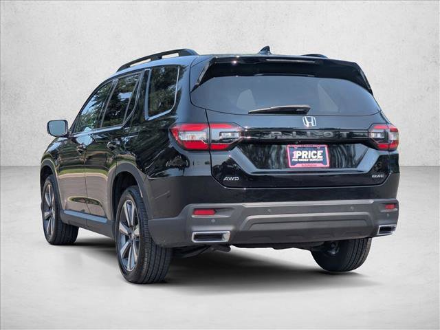 Used 2025 Honda Pilot Elite image 8