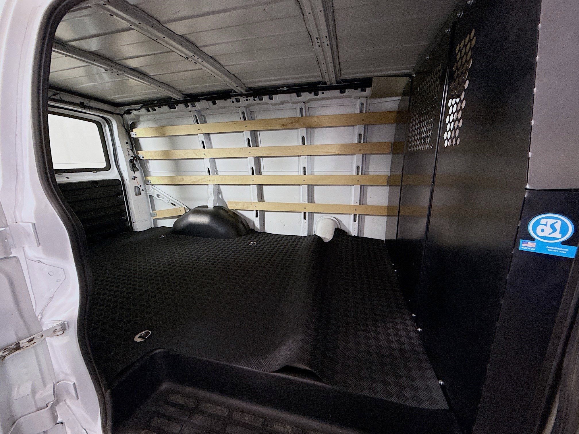 Used 2023 Chevrolet Express 2500 w/ Driver Convenience Package image 22