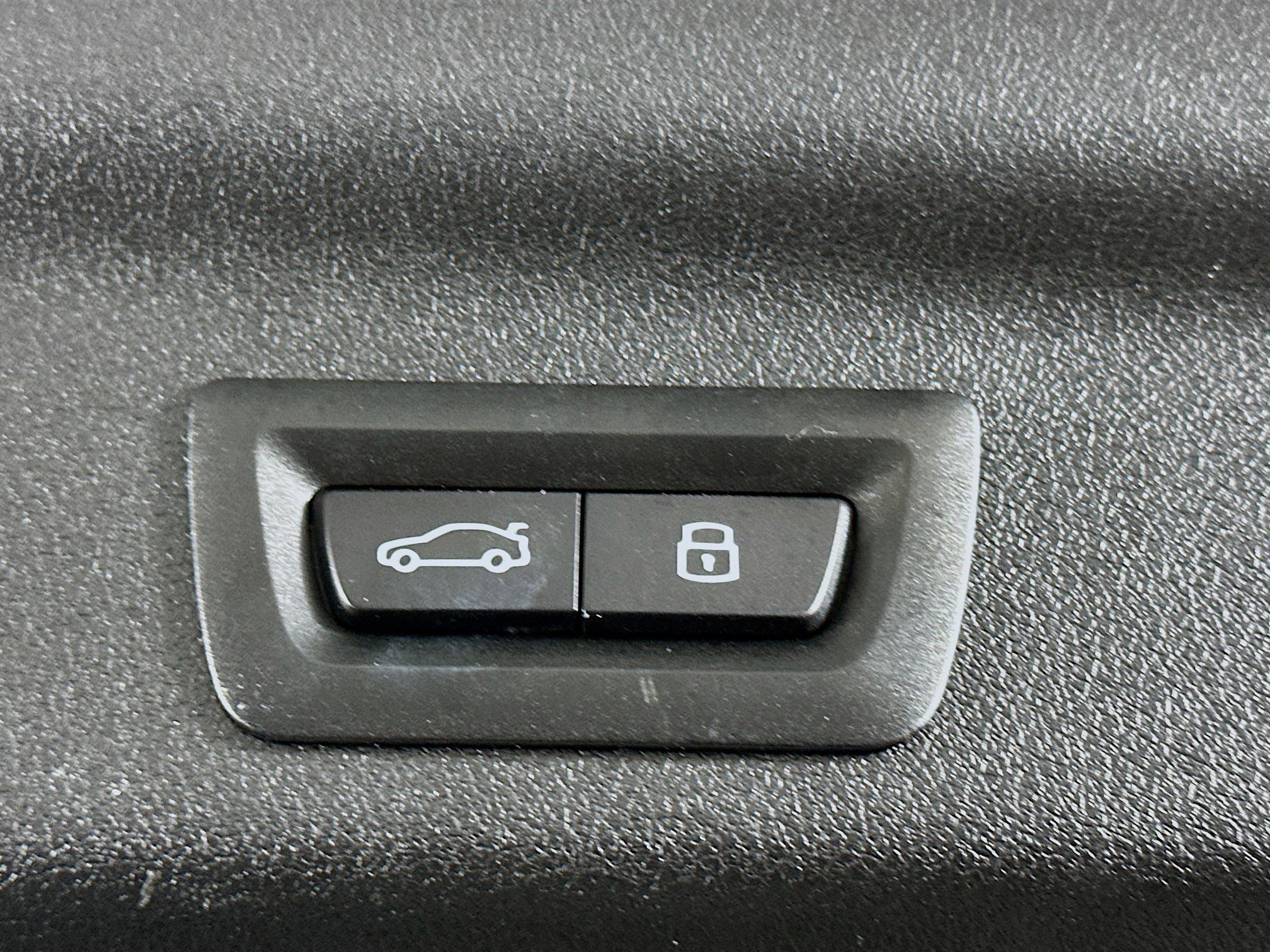 Used 2025 BMW X1 xDrive28i image 30