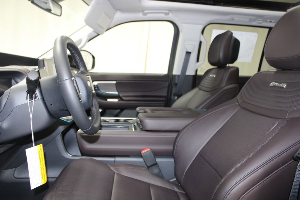 New 2026 Ford Expedition Platinum image 15