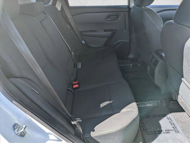 Used 2024 Nissan Rogue S FWD image 26