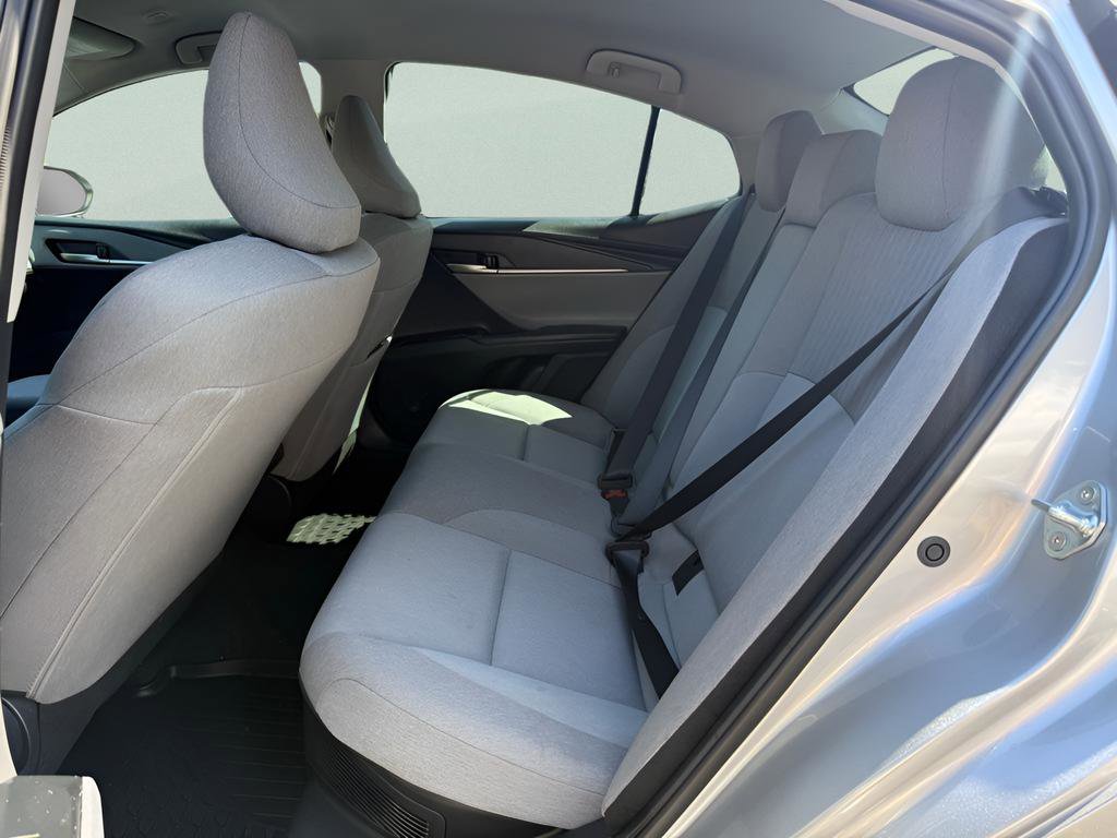 Used 2025 Toyota Camry LE image 10
