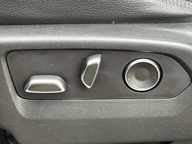 Used 2021 GMC Yukon Denali w/ Denali Premium Package image 37