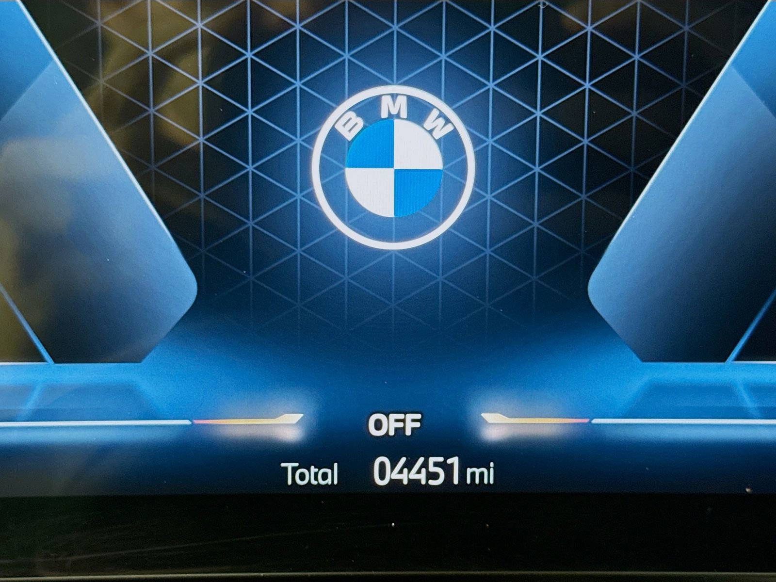 Used 2025 BMW X3 xDrive30i w/ Convenience Package image 11