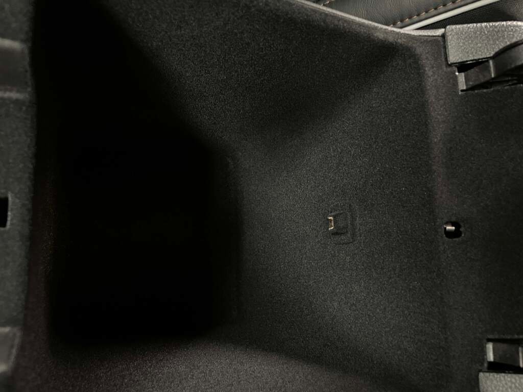 New 2025 Jeep Grand Cherokee L Summit w/ Luxury Tech Group V image 35