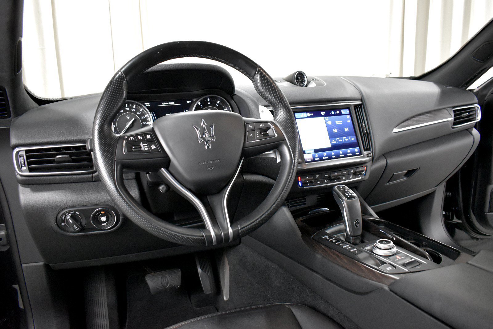 Used 2023 Maserati Levante Modena AWD/4WD image 16