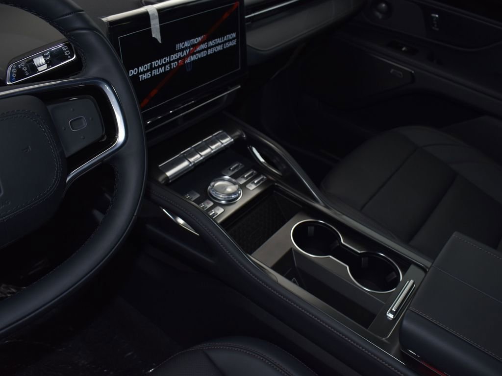 New 2025 Lincoln Nautilus Premier w/ Equipment Group 102A AWD/4WD image 16