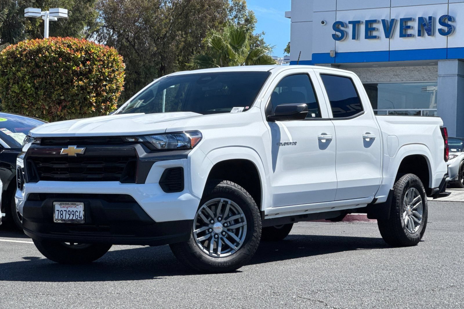 Used 2026 Chevrolet Colorado LT RWD image 9