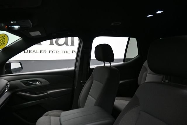Used 2022 Chevrolet Traverse LT FWD image 18