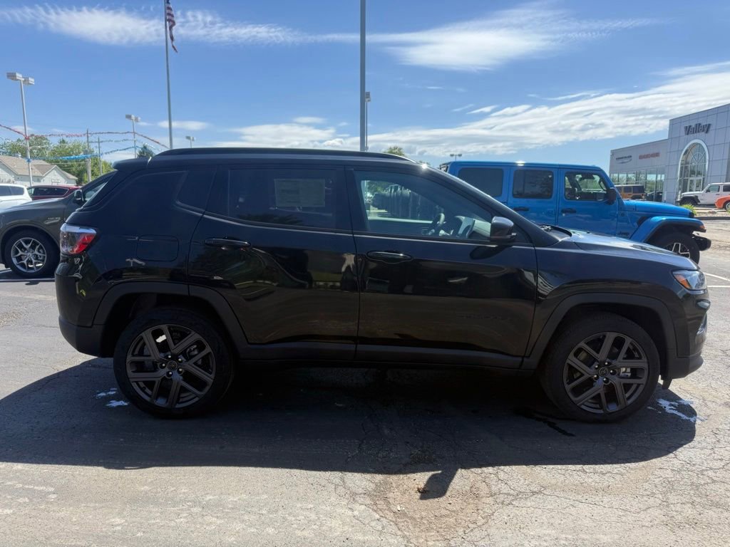 New 2026 Jeep Compass Limited AWD/4WD image 2