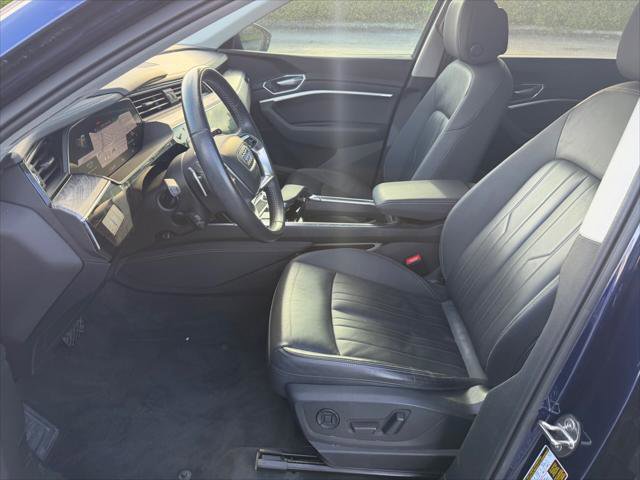 Used 2021 Audi e-tron Premium w/ Convenience Plus Package image 20