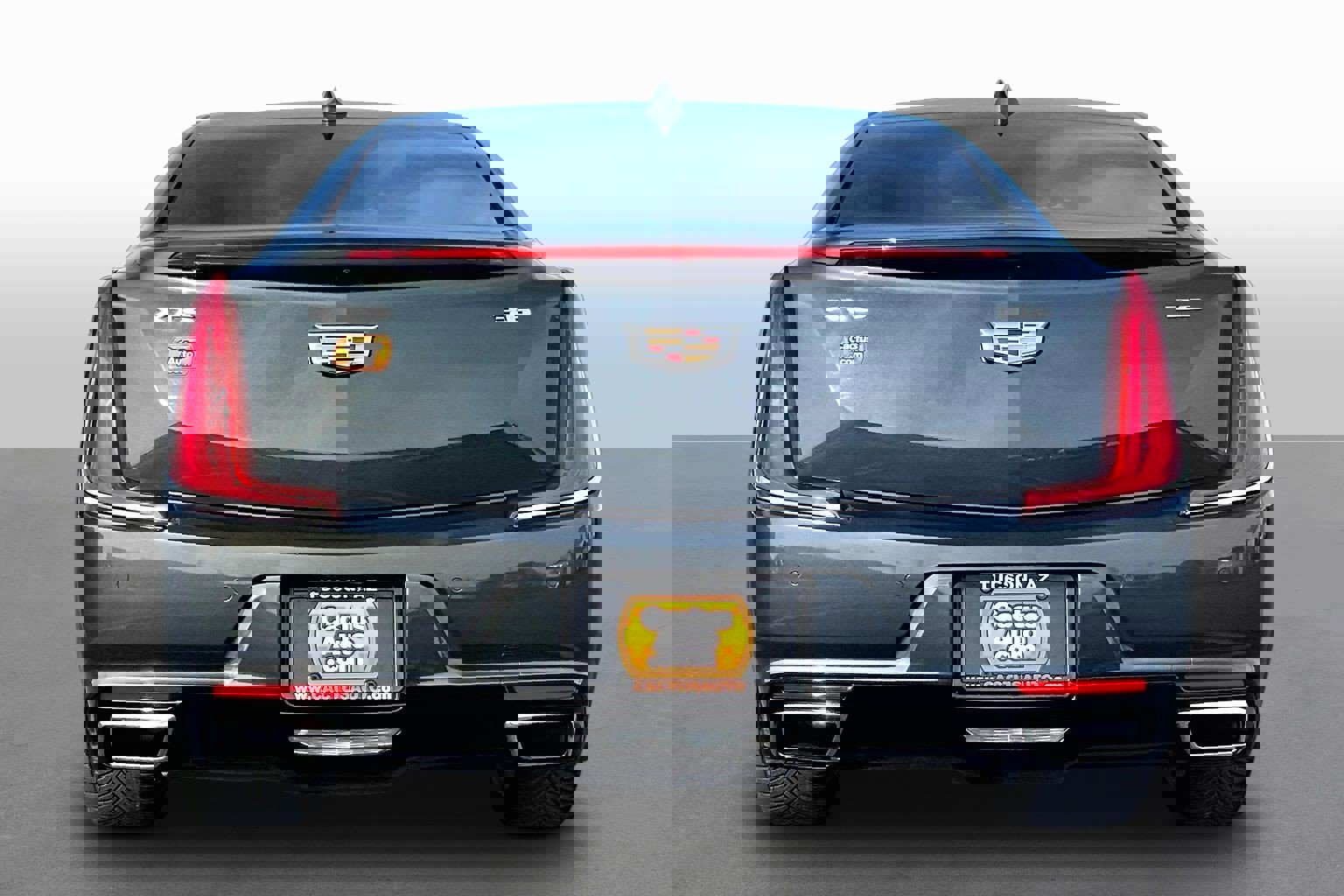 Used 2019 Cadillac XTS Premium Luxury image 4