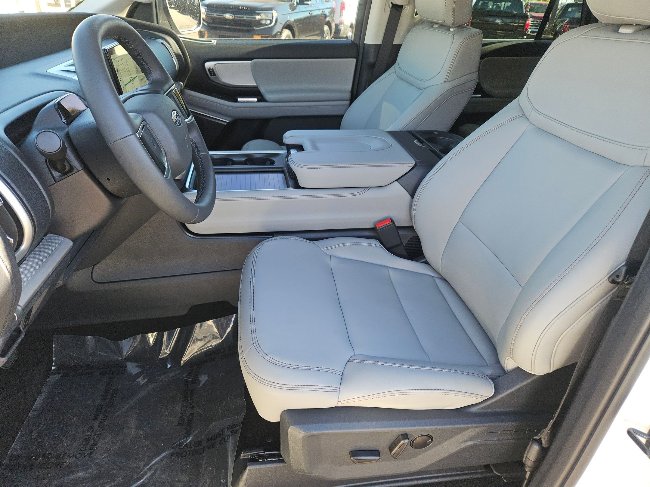 New 2025 Ford Expedition Active image 23