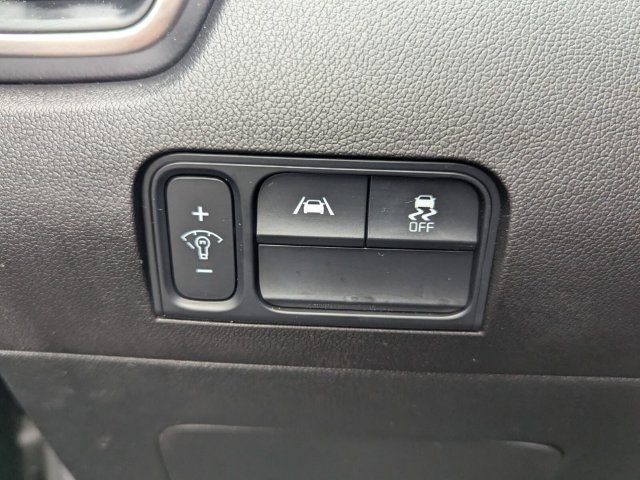 Used 2023 Kia Sorento S w/ Panoramic Sunroof Package FWD image 13