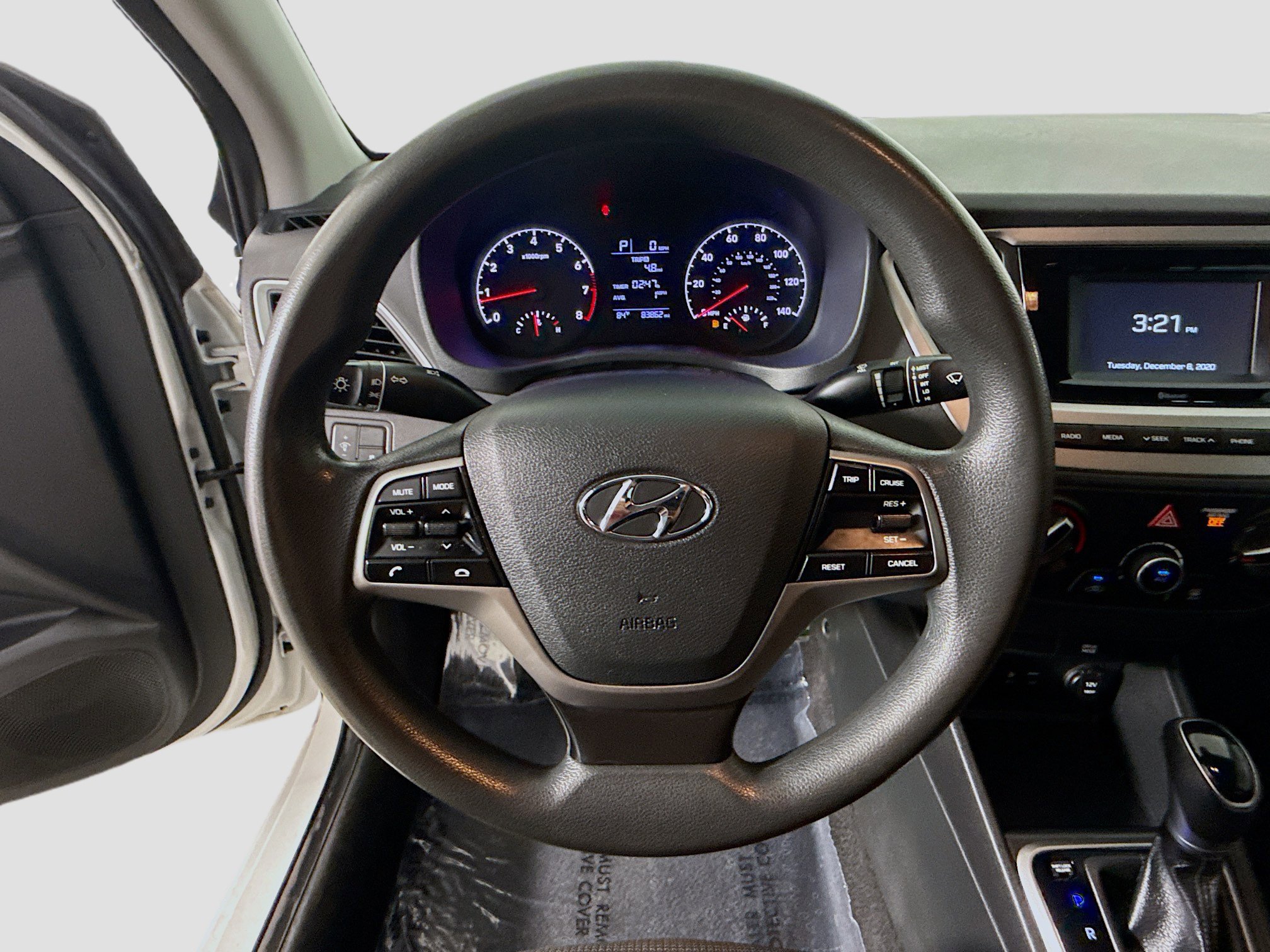 Used 2020 Hyundai Accent SE FWD image 13