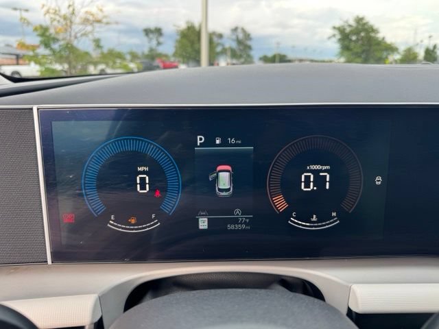 Used 2025 Hyundai Tucson SEL AWD/4WD image 17