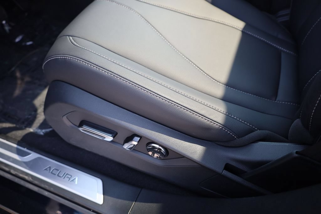 New 2026 Acura RDX SH-AWD image 13