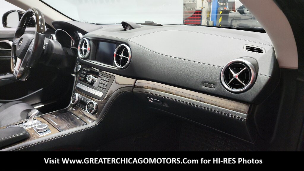 Used 2013 Mercedes-Benz SL 550 image 34