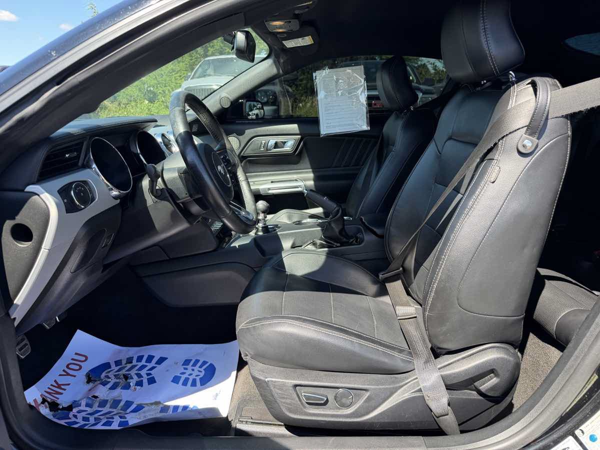 Used 2017 Ford Mustang GT Premium RWD image 10