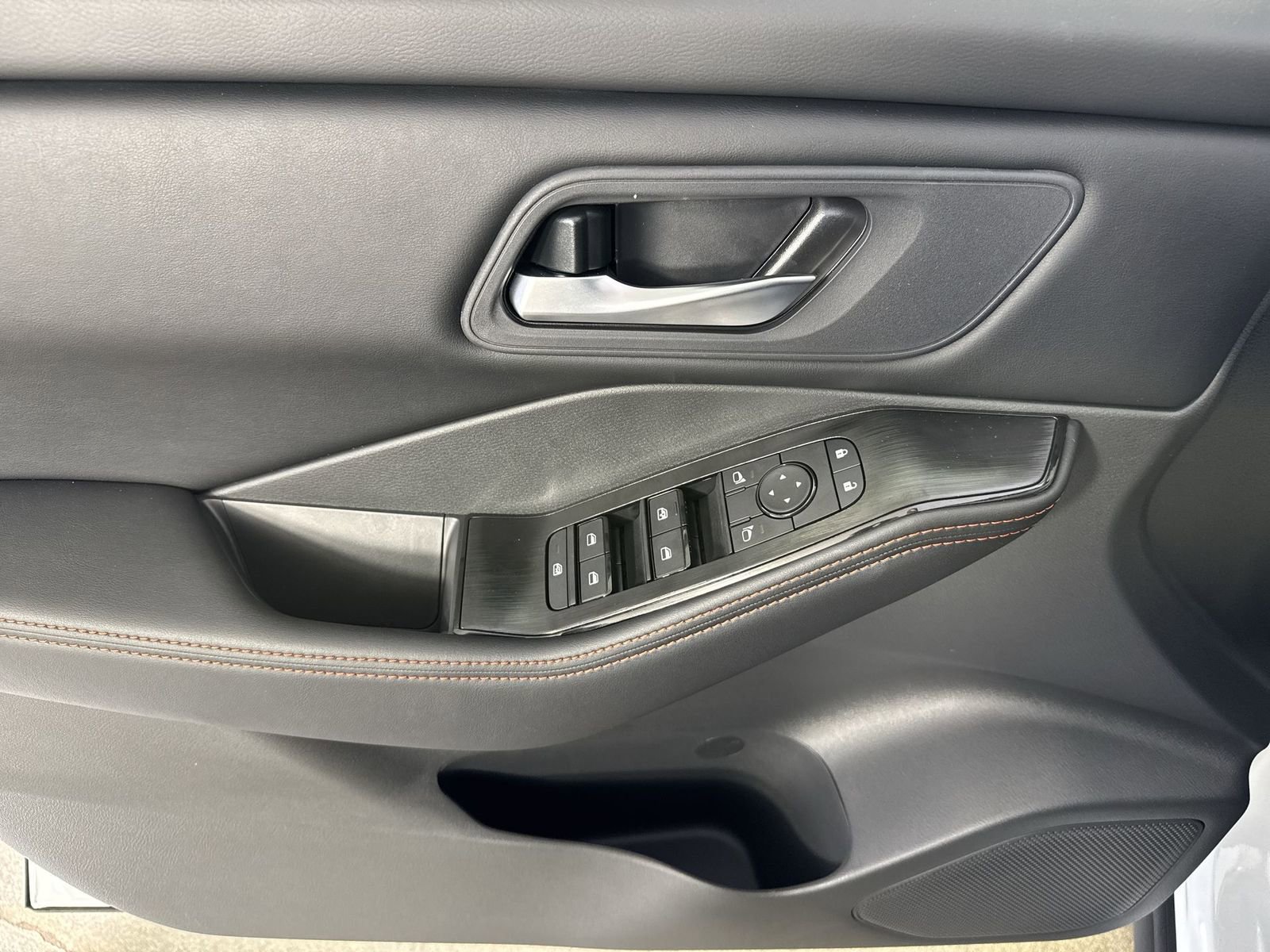 New 2026 Nissan Rogue SV image 20