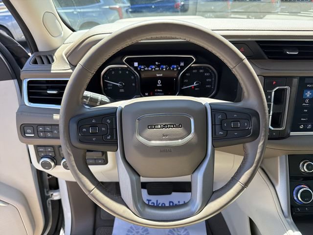 Used 2021 GMC Yukon XL Denali w/ Denali Ultimate Package AWD/4WD image 10