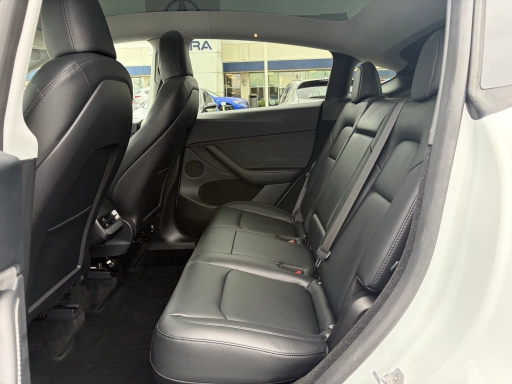 Used 2023 Tesla Model Y Long Range AWD/4WD image 22