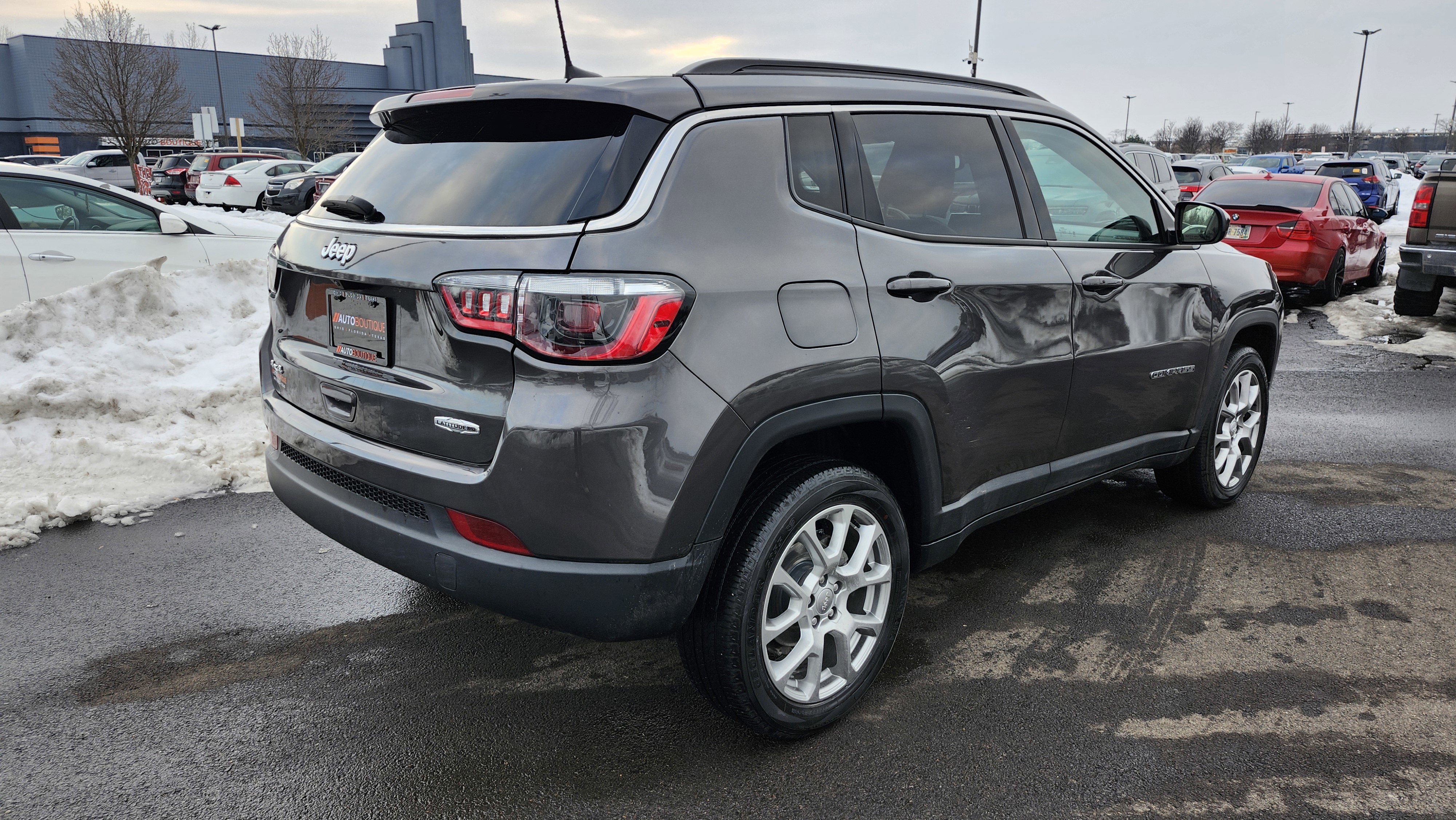 Used 2022 Jeep Compass Latitude image 18