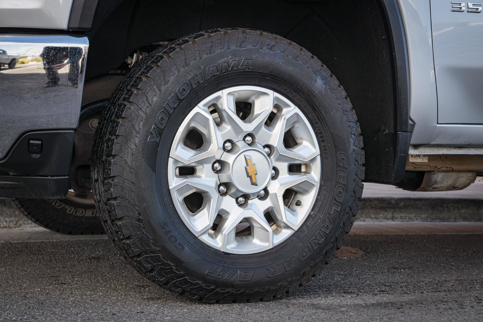 Used 2023 Chevrolet Silverado 3500 LT w/ Convenience Package image 12