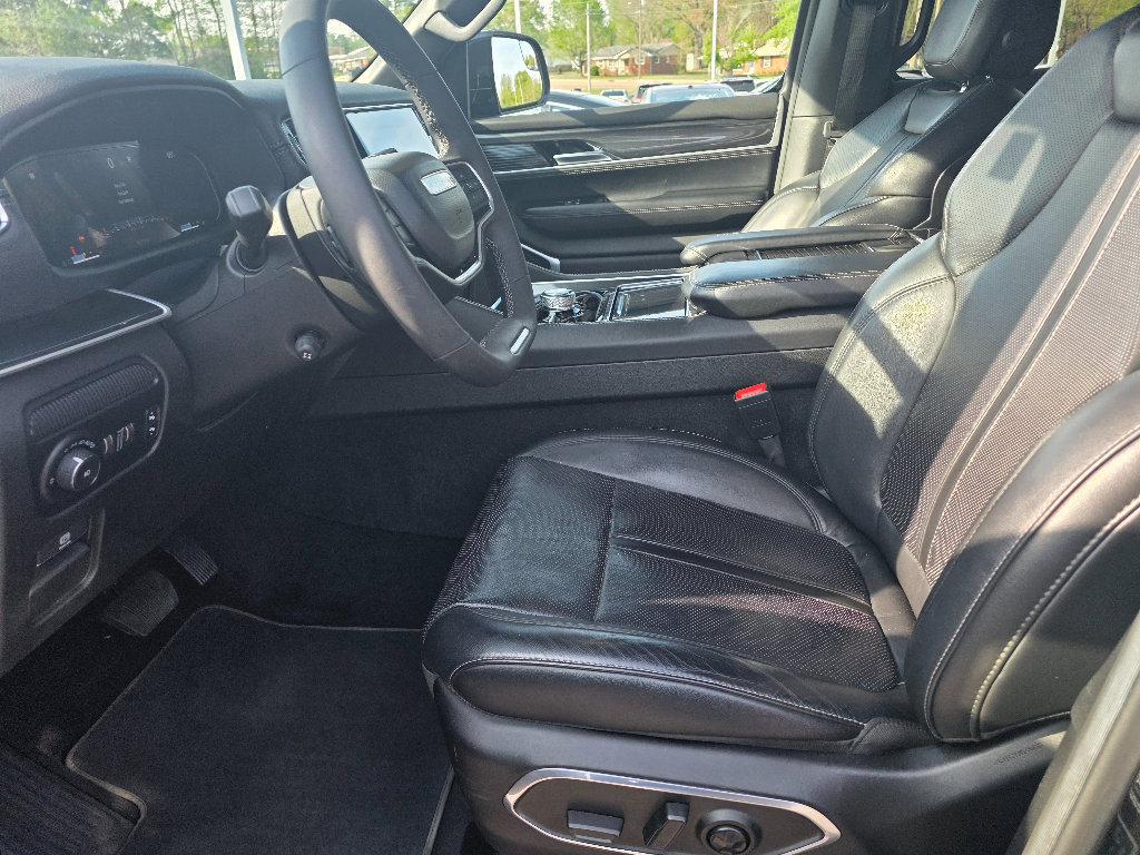 Used 2022 Jeep Wagoneer Series I w/ Premium Group I image 15