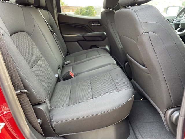Used 2025 GMC Canyon Elevation image 32