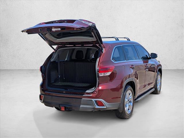 Used 2017 Toyota Highlander Limited AWD/4WD image 5
