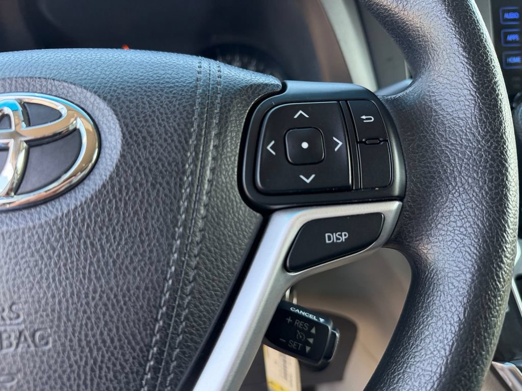 Used 2017 Toyota Sienna LE FWD image 19