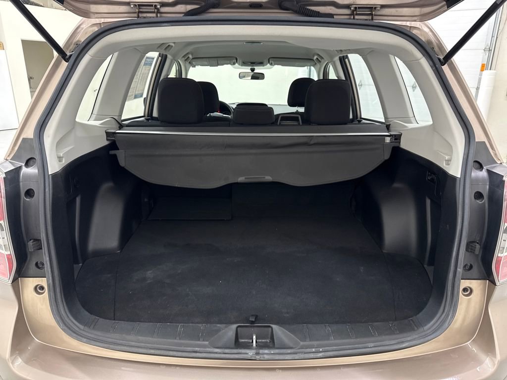 Used 2016 Subaru Forester 2.5i w/ Alloy Wheel Package image 22