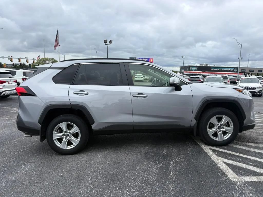 Used 2019 Toyota RAV4 XLE w/ Convenience Package AWD/4WD image 6