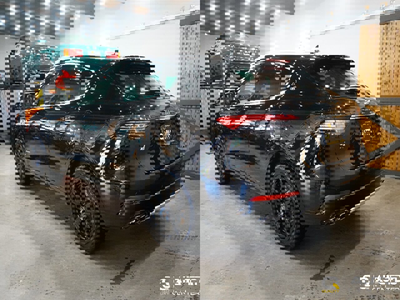 Used 2021 Maserati Levante GranLusso image 5