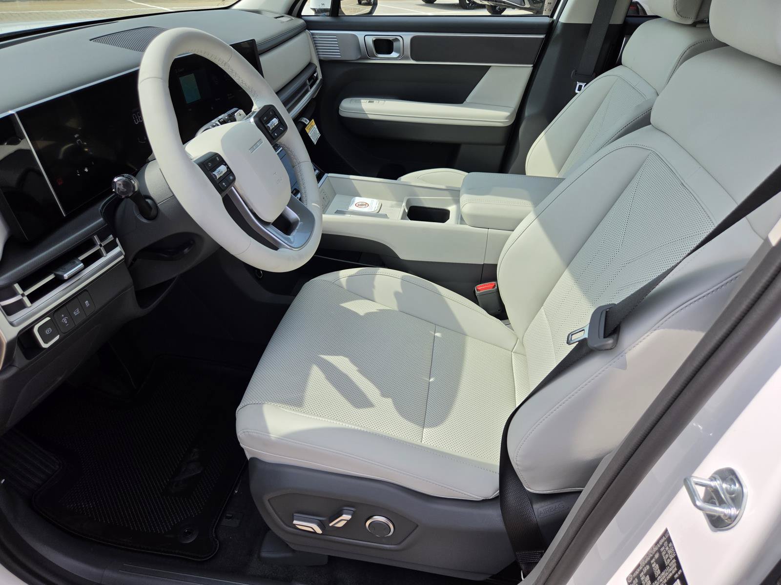 New 2027 Hyundai Santa Fe SEL FWD image 15