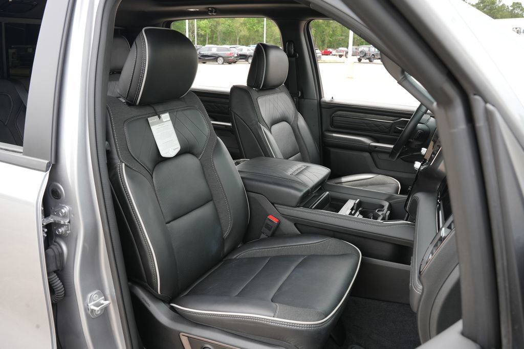 Used 2025 RAM 1500 Limited AWD/4WD image 24