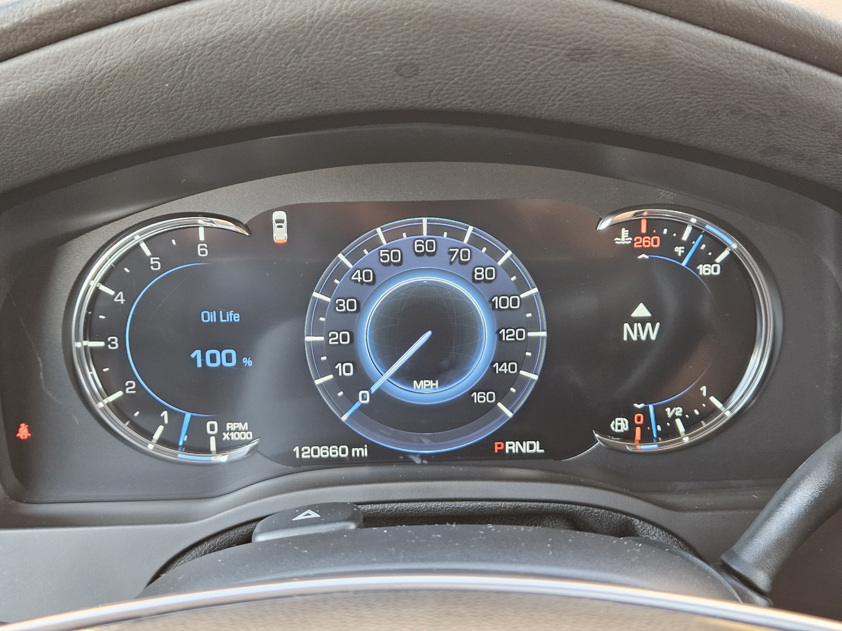 Used 2017 Cadillac Escalade Luxury RWD image 18
