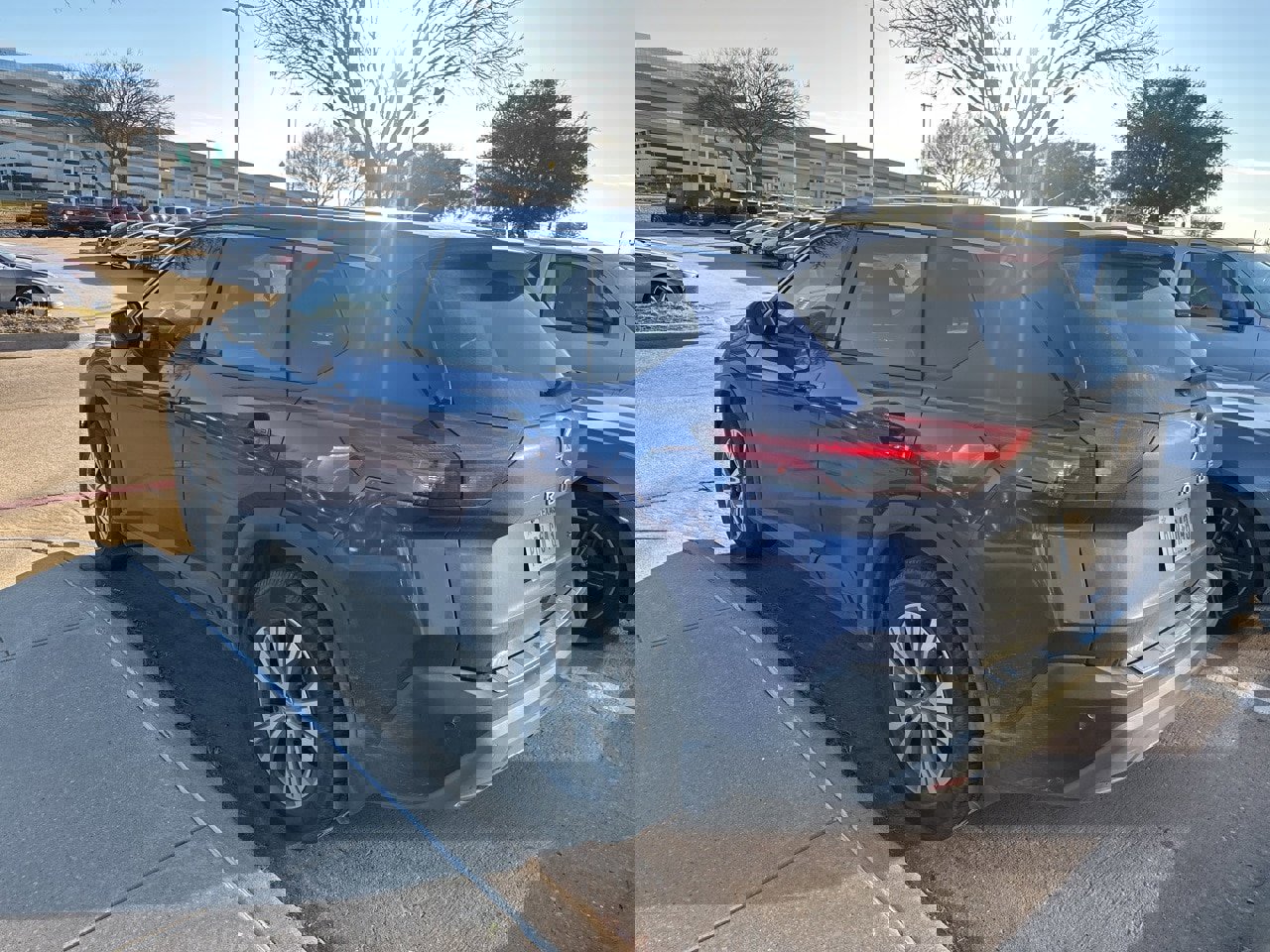 Used 2021 Nissan Rogue SV image 4