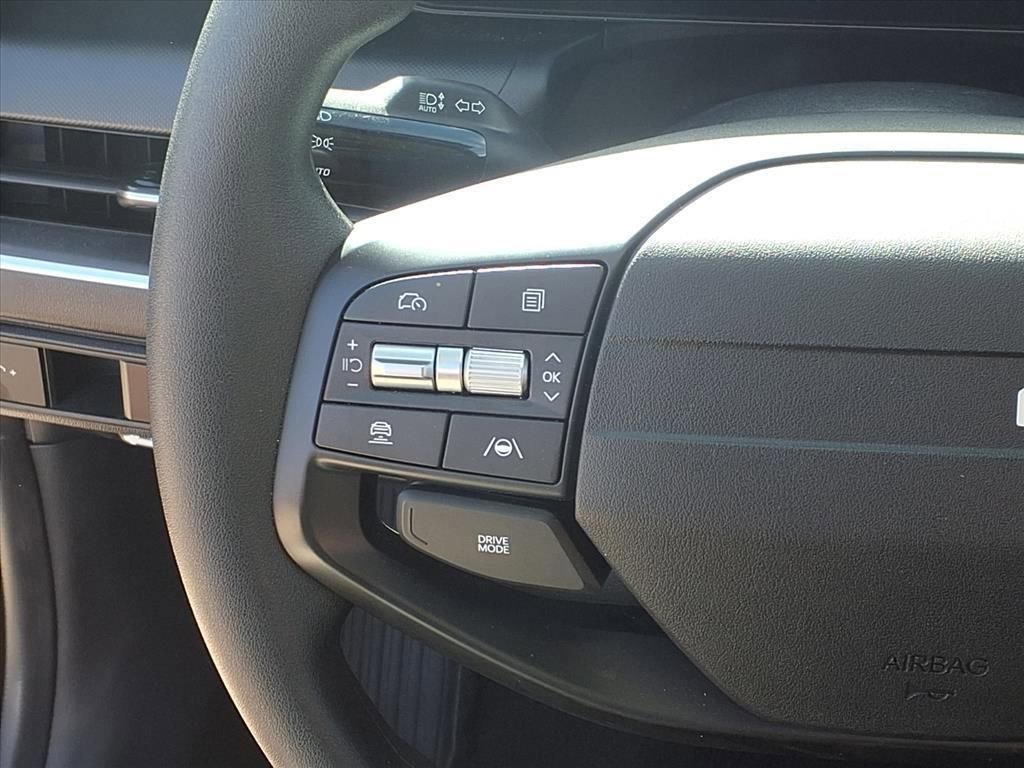 Used 2025 Kia K4 LXS image 5