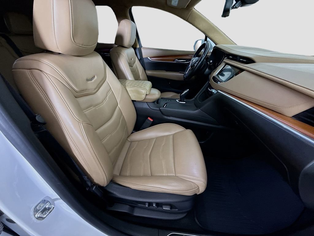 Used 2019 Cadillac XT5 Platinum image 29